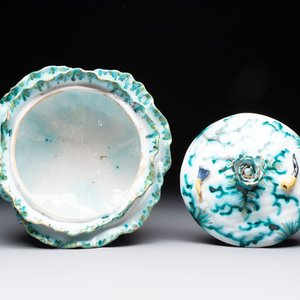 A polychrome Brussels faience 'cabbage' tureen and cover, 18th C. — photo 5