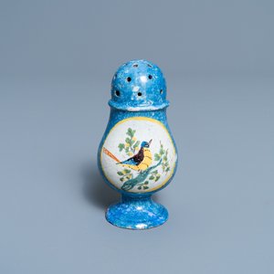 A polychrome Brussels faience caster, late 18th C. — 照片 1