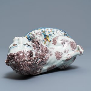A polychrome Brussels or Lille faience model of a lion, late 18th C. — photo 7