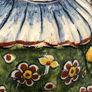 A polychrome Dutch Delft 'Bobbejak' rope twist handle cistern, 18th C. — photo 14