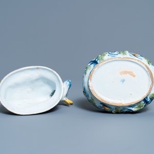 A polychrome Dutch Delft butter tub and cow cover, 18th C. — photo 7