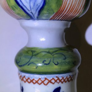 A polychrome Dutch Delft candlestick, 18th C. — photo 10
