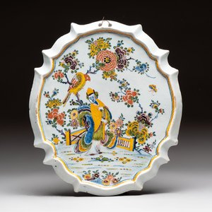 A polychrome Dutch Delft chinoiserie plaque, 18th C. — photo 1