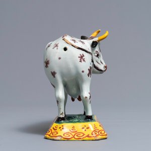 A polychrome Dutch Delft cow on base with frogs, 18th C. — photo 5