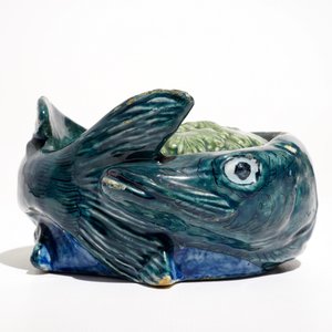 A polychrome Dutch Delft eel-shaped tureen and cover on stand, 18th C. — photo 6