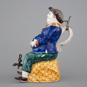 A polychrome Dutch Delft figural "Bobbejak" table fountain, 18th C. — 照片 3