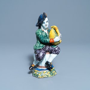 A polychrome Dutch Delft figure of a bagpipe player, 18th C. — photo 2