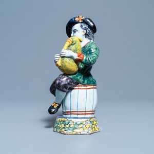 A polychrome Dutch Delft figure of a bagpipe player, 18th C. — photo 4