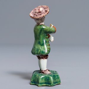 A polychrome Dutch Delft figure of a boy with a hat, 18th C. — 照片 3