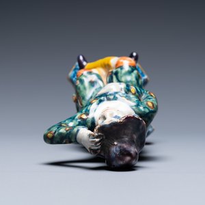 A polychrome Dutch Delft figure of a seated man, 18th C. — 照片 6
