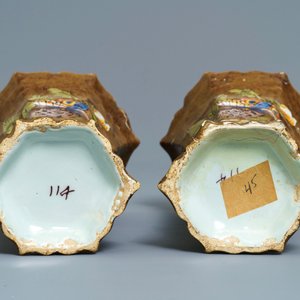A polychrome Dutch Delft five-piece 'capucin brown-ground' garniture, 18th C. — photo 8