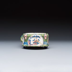 A polychrome Dutch Delft 'Four hearts' oil and vinegar set — photo 12