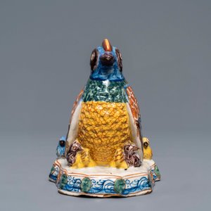 A polychrome Dutch Delft group of a hen with chickens, 18th C. — 照片 4