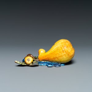 A polychrome Dutch Delft group of three pears, 18th C. — photo 4