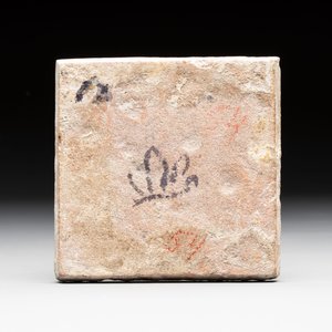A polychrome Dutch Delft maiolica 'dog' diamond tile, late 16th C. — photo 2