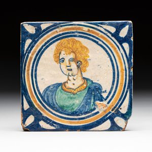 A polychrome Dutch Delft maiolica 'portrait' medallion tile, late 16th C. — photo 1