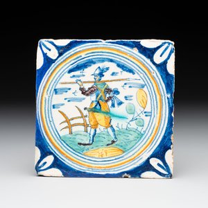 A polychrome Dutch Delft maiolica 'soldier' ​​medallion tile, late 16th C. — photo 1
