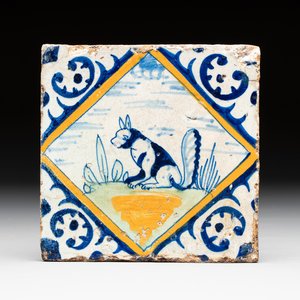 A polychrome Dutch Delft maiolica 'squirrel' diamond tile, late 16th C. — photo 1