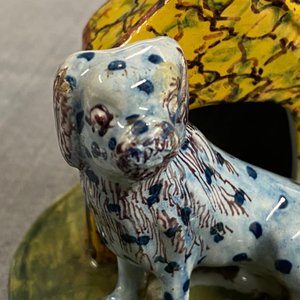 A polychrome Dutch Delft model of a dog by its doghouse, 18th C. — photo 8