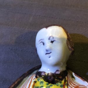 A polychrome Dutch Delft model of a hurdy-gurdy player, 18th C. — photo 8