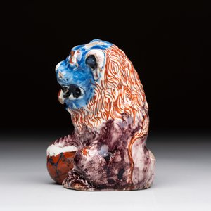 A polychrome Dutch Delft model of a lion, 18th C. — photo 2
