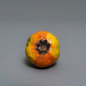 A polychrome Dutch Delft model of a pear, 18th C. — photo 7