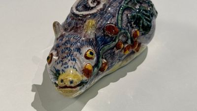 A polychrome Dutch Delft model of a squirrel, 18th C. — photo 4