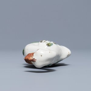 A polychrome Dutch Delft model of a swan, 18th C. — photo 7