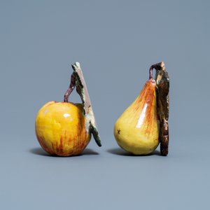 A polychrome Dutch Delft model of an apple and one of a pear, 18th C. — photo 2