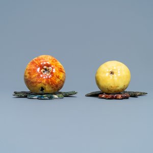 A polychrome Dutch Delft model of an apple and one of a pear, 18th C. — photo 6
