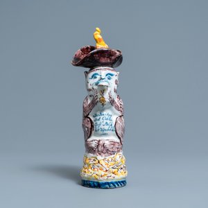 A polychrome Dutch Delft monkey ewer and cover, 18th C. — 照片 3
