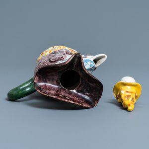 A polychrome Dutch Delft monkey ewer and cover, 18th C. — 照片 6