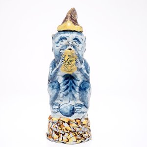 A polychrome Dutch Delft monkey-shaped jug, 18th C. — photo 3