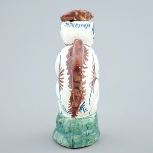 A polychrome Dutch Delft monkey-shaped jug, 19th C. — photo 5
