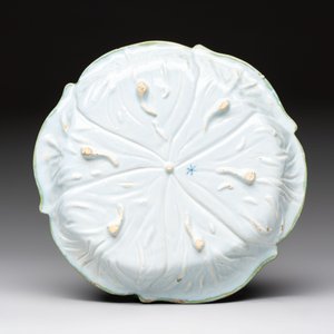 A polychrome Dutch Delft 'mulberries' tureen and cover on stand, 18th C. — photo 10