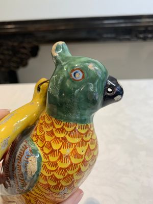 A polychrome Dutch Delft parrot, 19th C. — photo 8