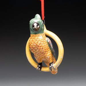 A polychrome Dutch Delft parrot, 19th C. — photo 1
