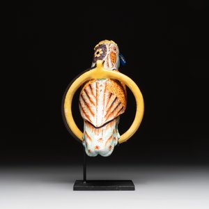 A polychrome Dutch Delft parrot on a later metal stand, 18/19th C. — photo 4