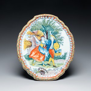 A polychrome Dutch Delft 'pastoral subject' plaque, 18/19th C. — 照片 1