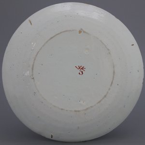 A polychrome Dutch Delft quail plate, early 18th C. — photo 2