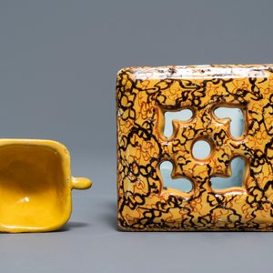 A polychrome Dutch Delft stove with brazier, dated 1776 — 照片 6