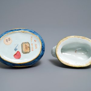 A polychrome Dutch Delft 'swan' butter tub and cover, 18th C. — 照片 7