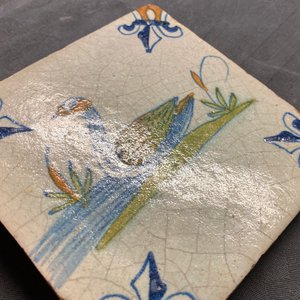 A polychrome Dutch Delft tile with a swan, 1st half 17th C. — 照片 4
