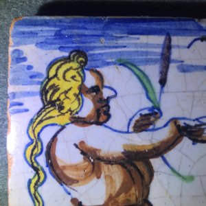 A polychrome Dutch Delft 'Triton and mermaid' tile, Rotterdam, 1st quarter 17th C. — 照片 4