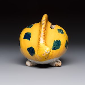 A polychrome Dutch Delft 'Wild Boar' money bank, 18th C. — foto 3