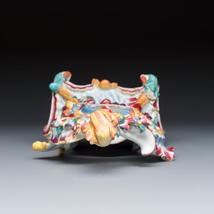 A polychrome faience rococo watch stand — 照片 6