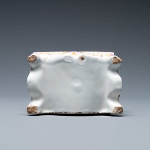 A polychrome French faience pocket watch holder, Marseille, 19th C. — photo 6