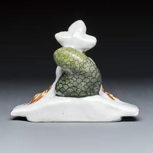 A polychrome French faience wall fountain and basin — 照片 12