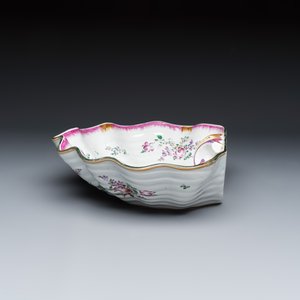 A polychrome French faience wall fountain and basin — 照片 14
