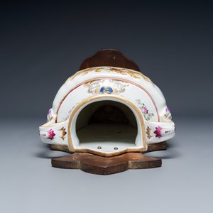 A polychrome French faience wall fountain and basin — 照片 7